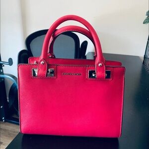Michael kors pink purse